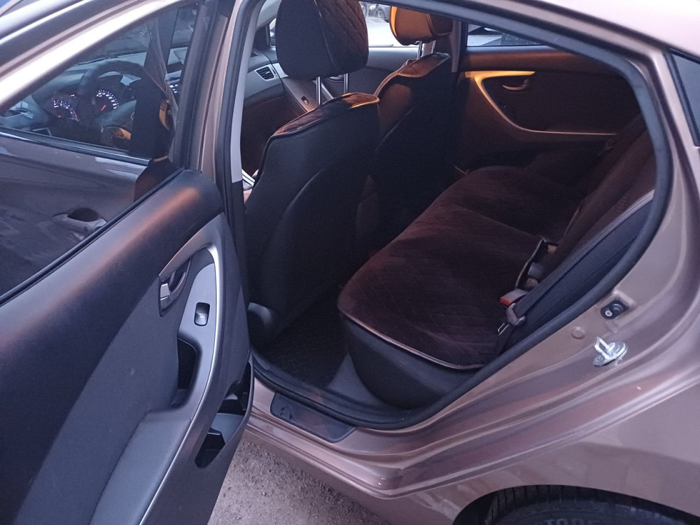 Hyundai Elantra 2014 год Кишинёв Кишинёв - изображение 9