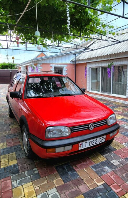 Volkswagen Golf 1995 год Суклея Суклея - изображение 1