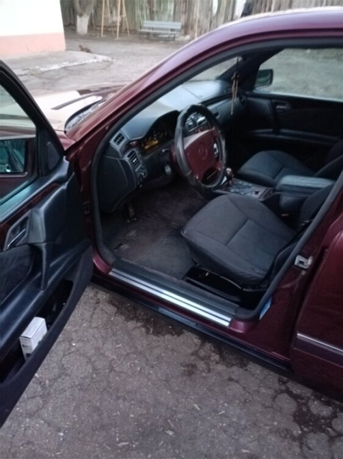 Mercedes E-Class 1996 год Тирасполь Тирасполь - изображение 6