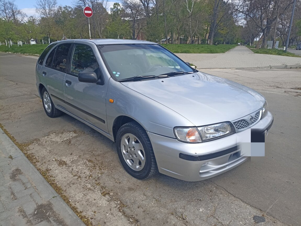Nissan Almera 2000 год Бендеры Бендеры - изображение 2