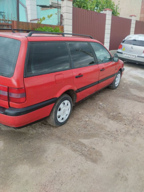 Volkswagen Passat 1995 год Бендеры Бендеры - изображение 1