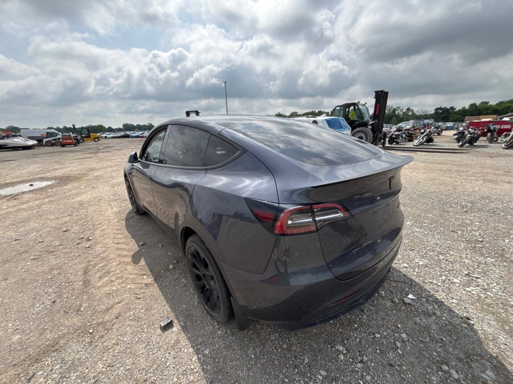 Tesla Model Y 2021 an Chişinău Chişinău - fotografie 1