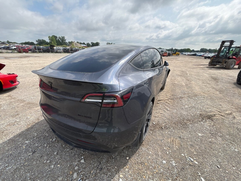 Tesla Model Y 2021 an Chişinău Chişinău - fotografie 3
