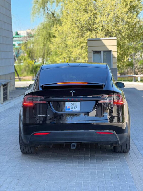 Tesla Model X 2018 an Tiraspol Tiraspol - fotografie 5