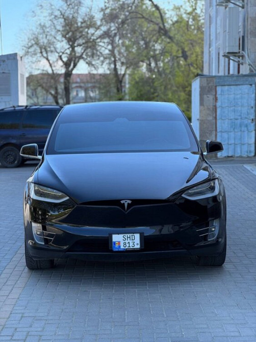 Tesla Model X 2018 an Tiraspol Tiraspol - fotografie 3