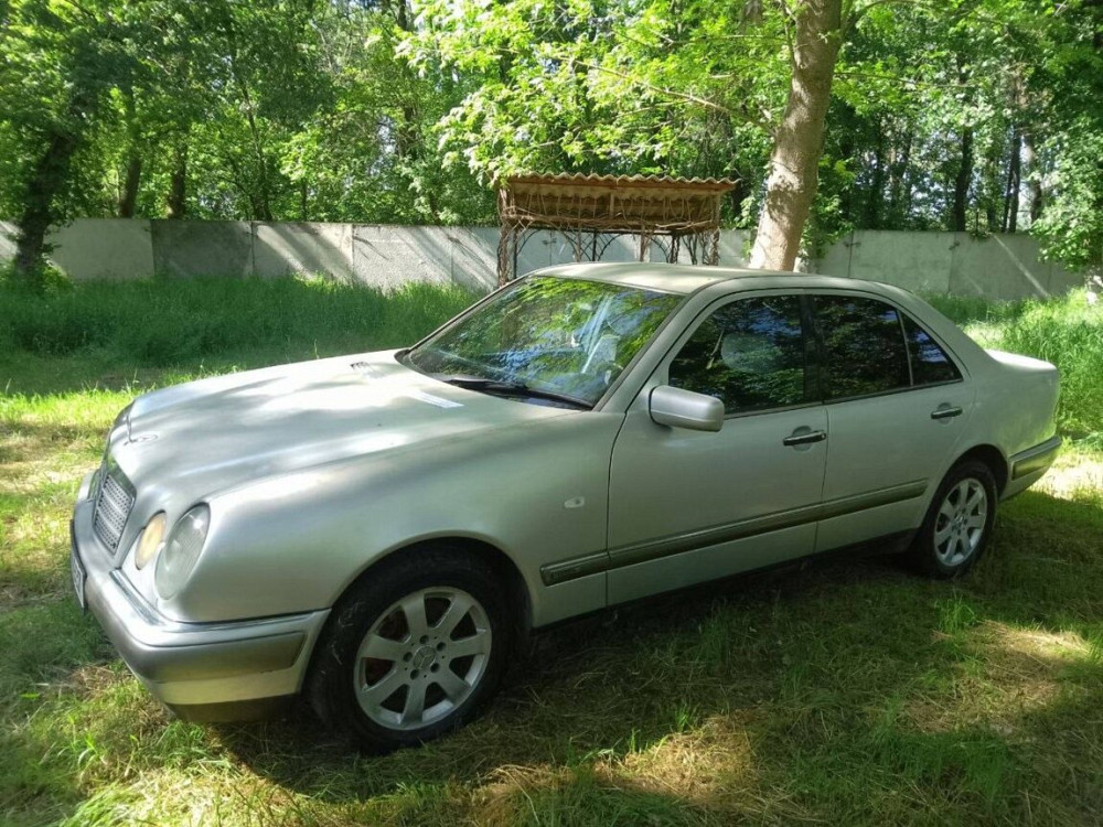 Mercedes E-Class 1997 год Тирасполь Тирасполь - изображение 3
