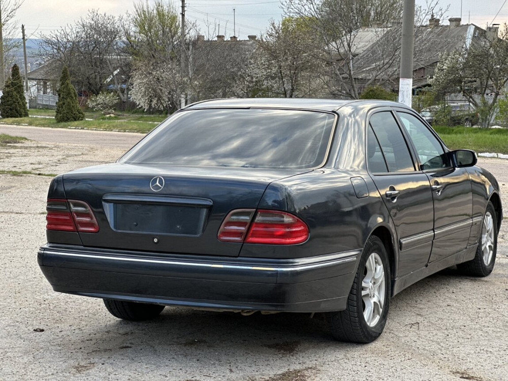 Mercedes E-Class 2000 an Dubăsari Dubăsari - fotografie 4