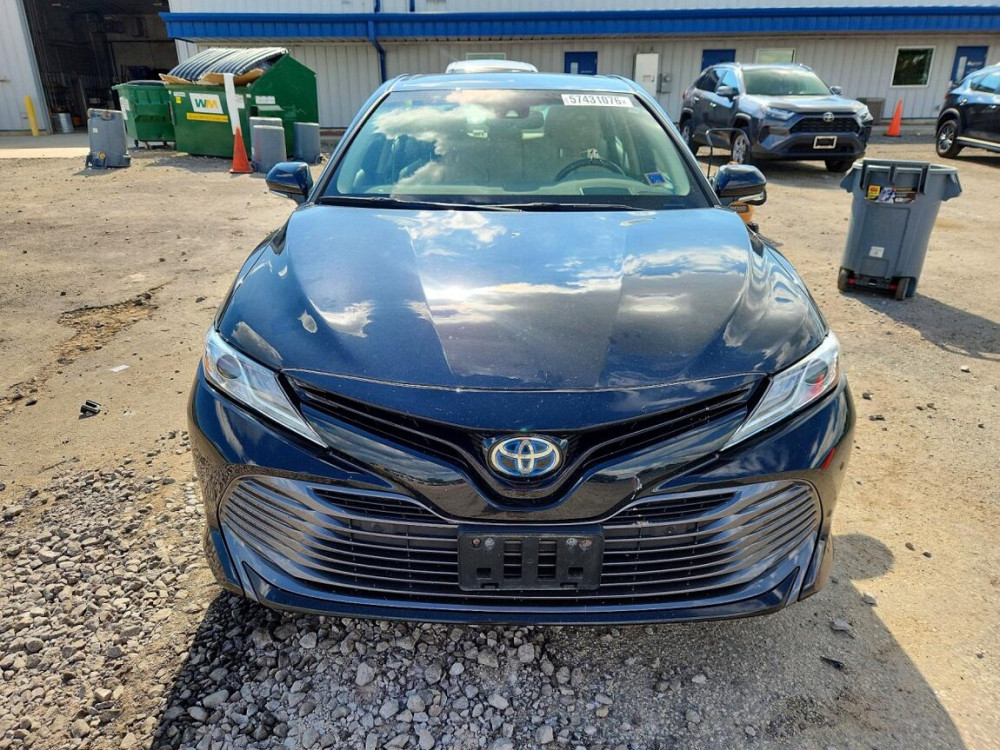 Toyota Camry 2018 год Тирасполь Тирасполь - изображение 1