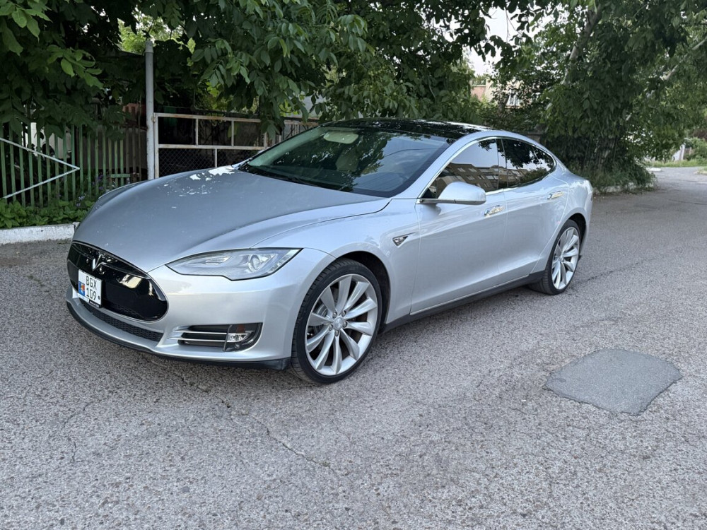 Tesla Model S 2013 год Тирасполь Тирасполь - изображение 1