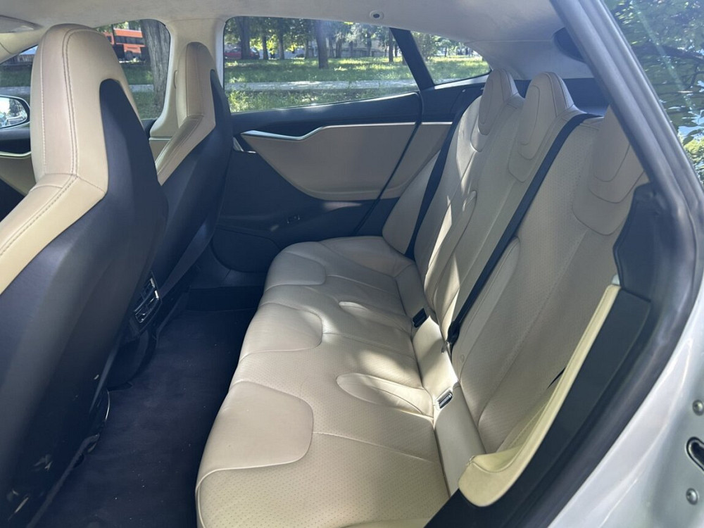 Tesla Model S 2013 год Тирасполь Тирасполь - изображение 9