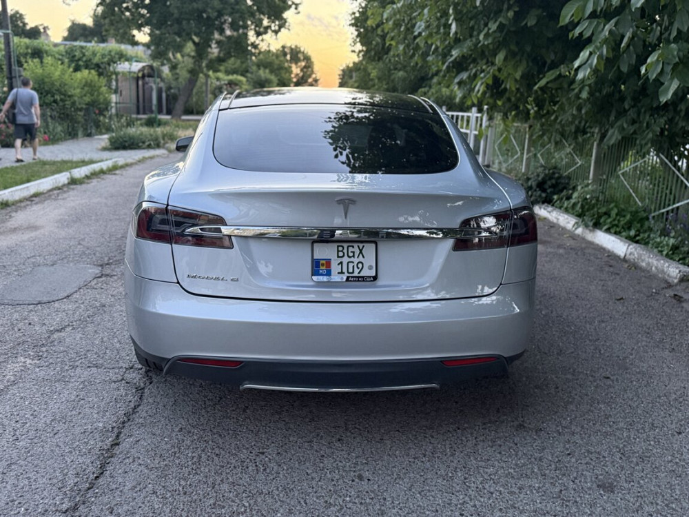 Tesla Model S 2013 год Тирасполь Тирасполь - изображение 2