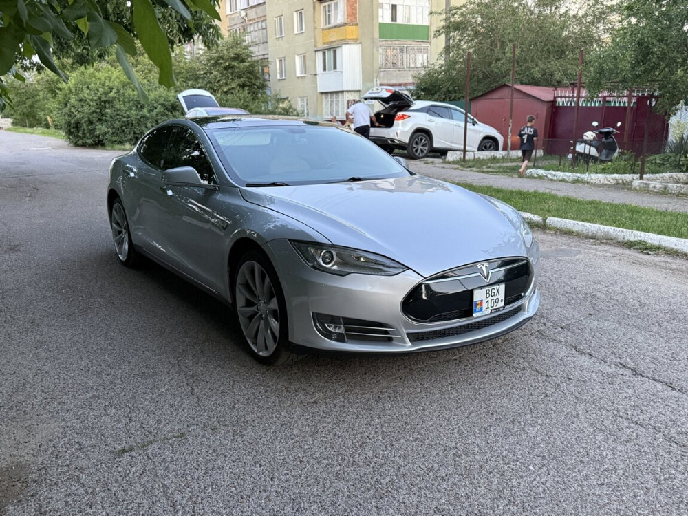 Tesla Model S 2013 год Тирасполь Тирасполь - изображение 7