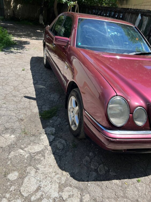 Mercedes E-Class 1996 год Тирасполь Тирасполь - изображение 9