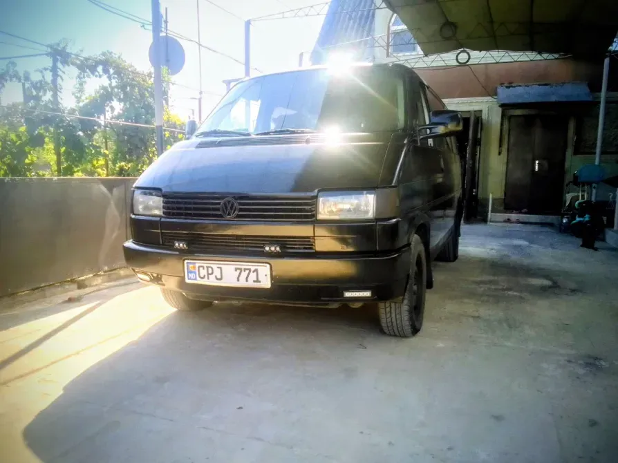 Volkswagen Transporter 1993 год Тирасполь Tiraspol - fotografie 4