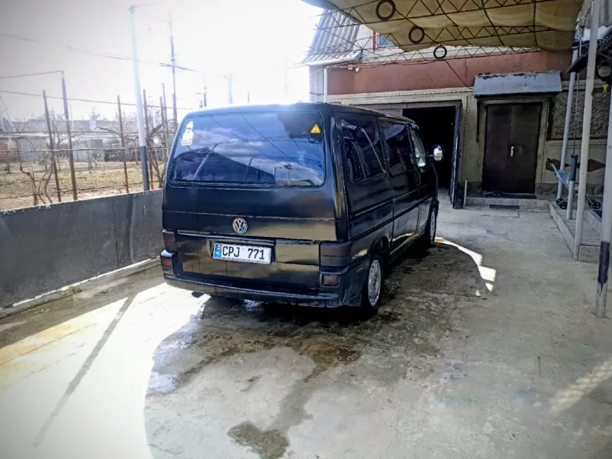 Volkswagen Transporter 1993 год Тирасполь Tiraspol - fotografie 1