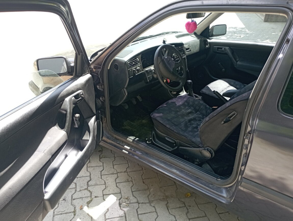 Volkswagen Golf 1993 an Rîbnița Rîbnița - fotografie 5