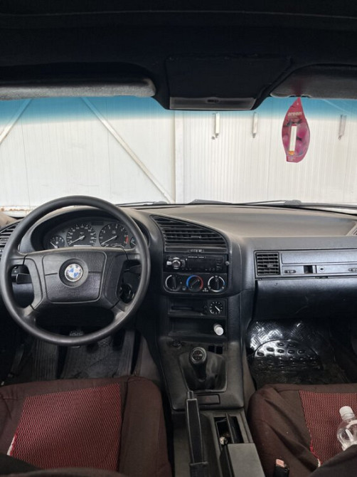 BMW seria 3 1992 an Slobozia Slobozia - fotografie 5