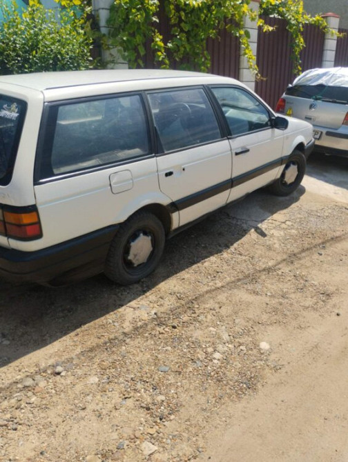 Volkswagen Passat 1990 an Bender Bender - fotografie 1