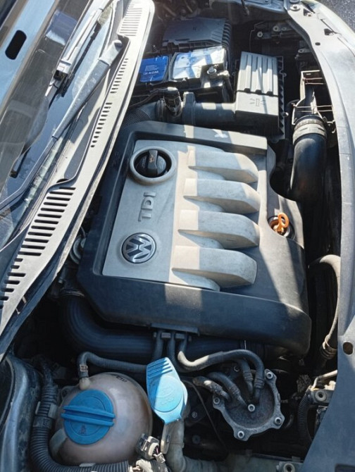 Volkswagen Touran 2005 год Комрат Комрат - изображение 4