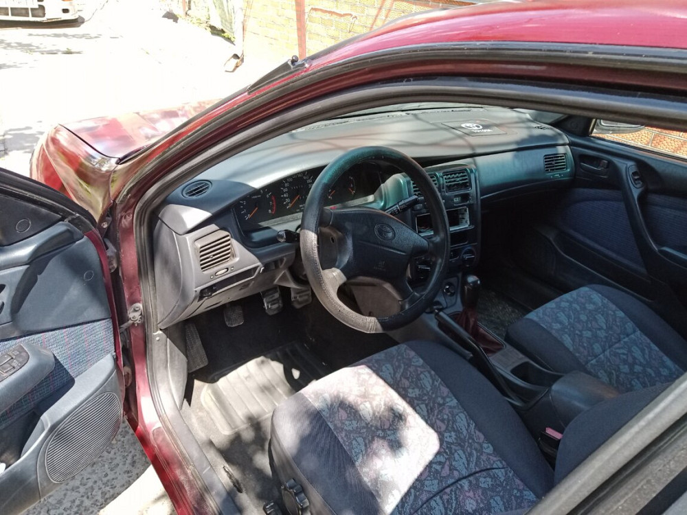 Toyota Carina 1997 an Sucleia Sucleia - fotografie 4