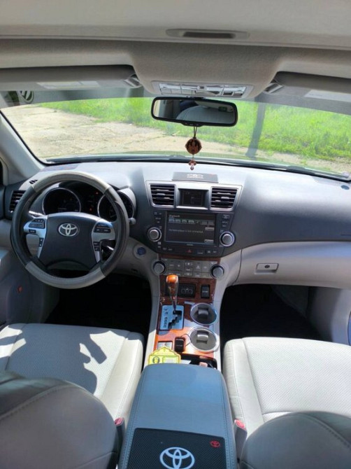 Toyota Highlander 2012 an Tiraspol Tiraspol - fotografie 3