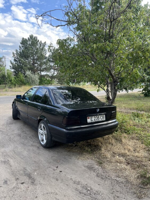 BMW 3 Series 1996 год Слободзея Слободзея - изображение 3
